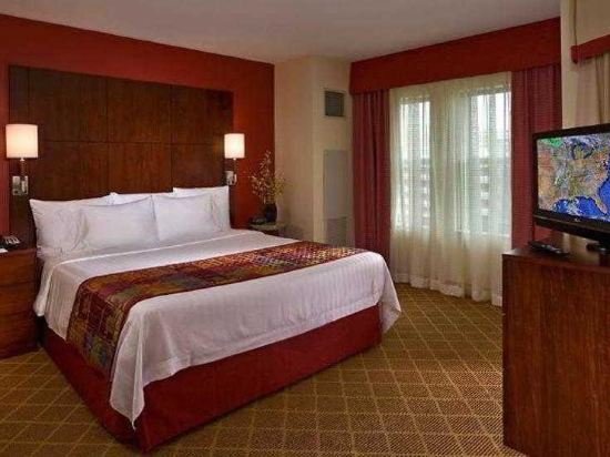 Фото Residence Inn Alexandria Old Town South at Carlyle