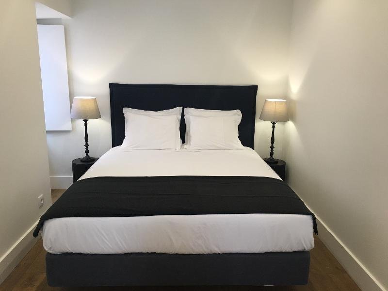 Фото Lisbon Serviced Apartments Bairro Alto