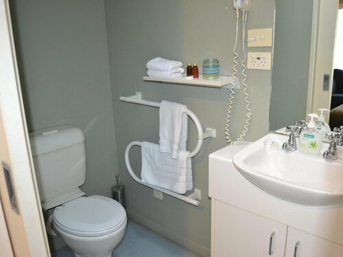 Гостиница Courtesy Court Motel в Крайстчерче
