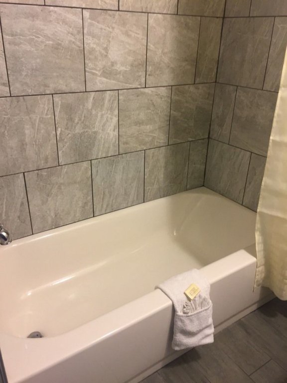 Фото Quarters Inn & Suites