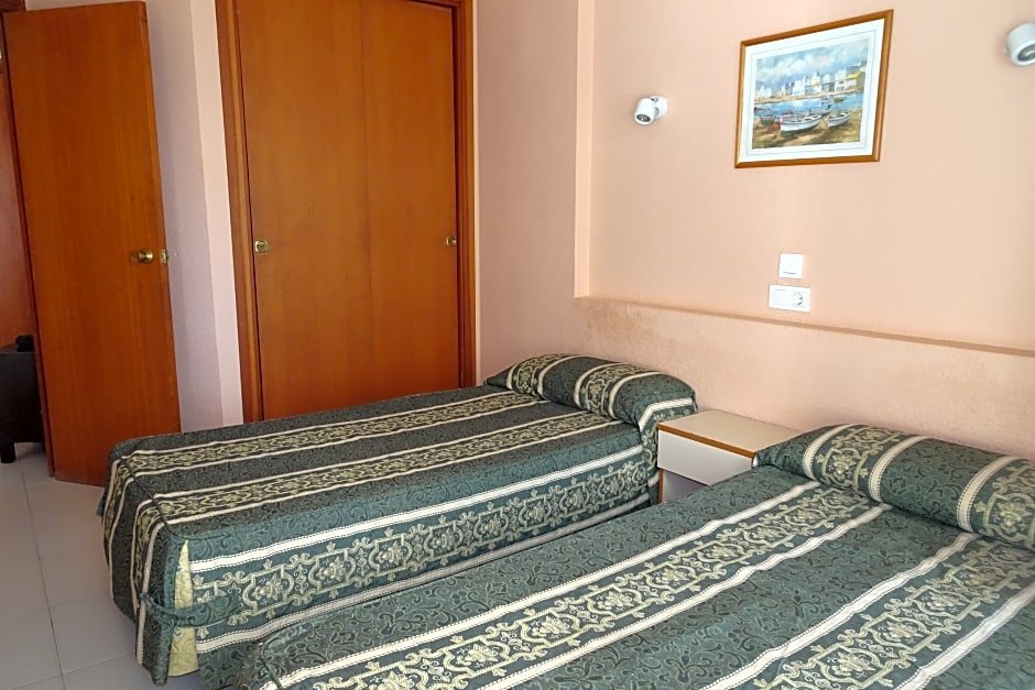 Фото Luxmar Apartamentos