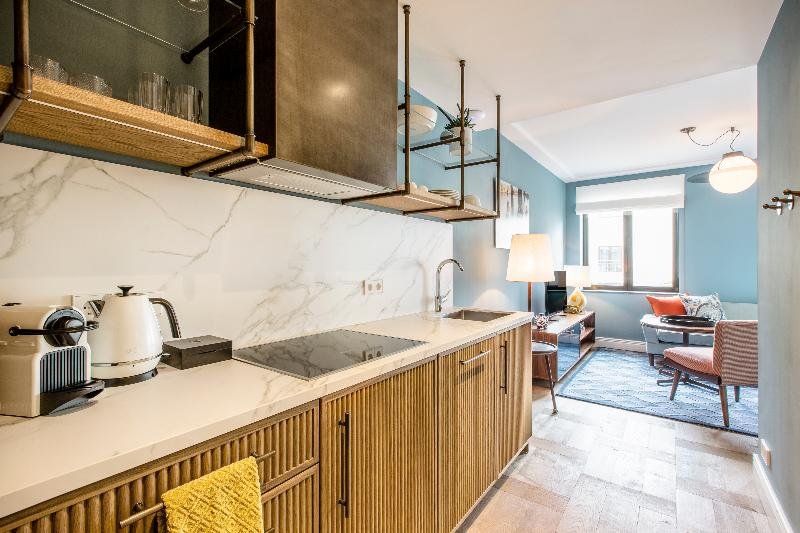 Фото The July - Twenty Eight