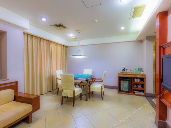 Фото Zhuhai Guotai Hotel