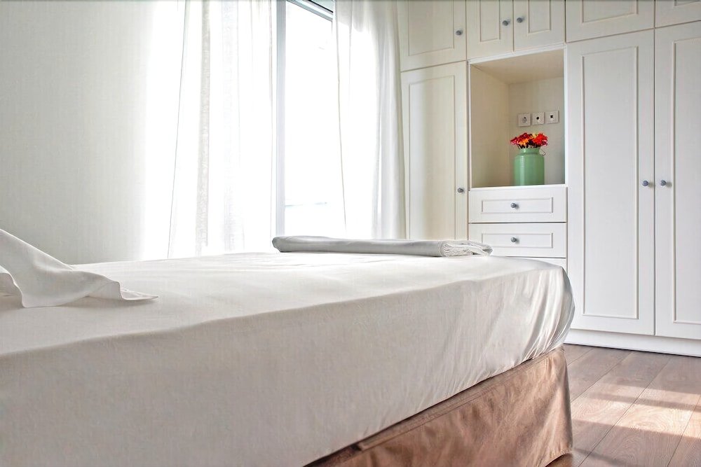 Фото Three Bedrooms Apartment in City Center