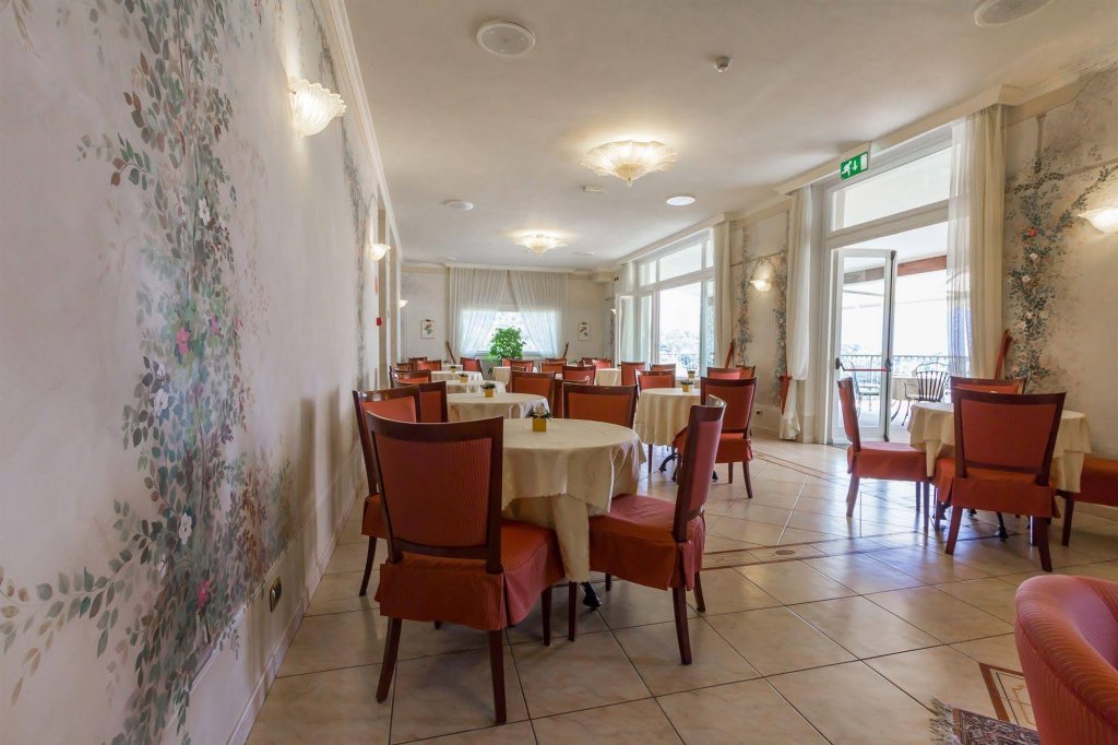 Фото Comfort Inn Airport