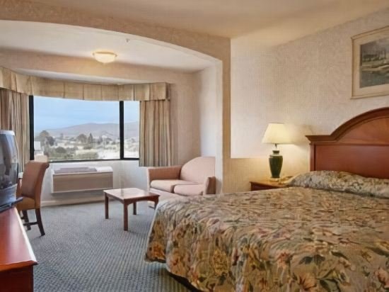 Фото Ramada by Wyndham San Bruno Sfo Airport