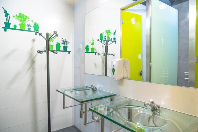 Фото Sleep Green - Certified Eco Youth Hostel Barcelona