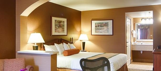 Фото Best Western Exeter Inn & Suites