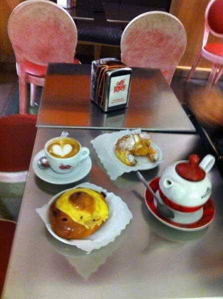 Фото Opera Street In Vatican Hotel