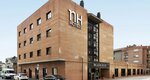 Up Rooms Vic Hotel