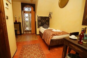 отель Hotel Villa Oriental & Restaurant