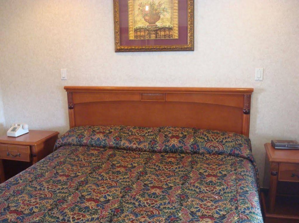 Фото Beverly Inn