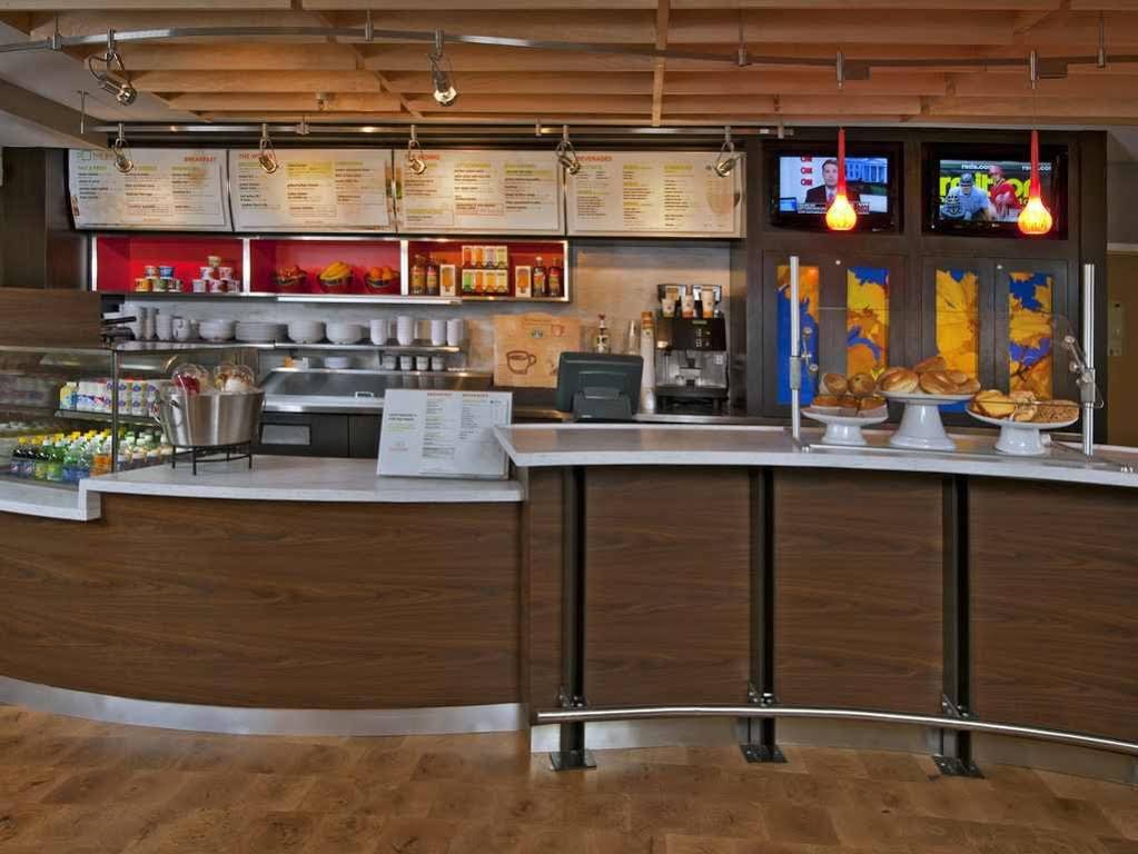 Фото Courtyard by Marriott Aventura Mall