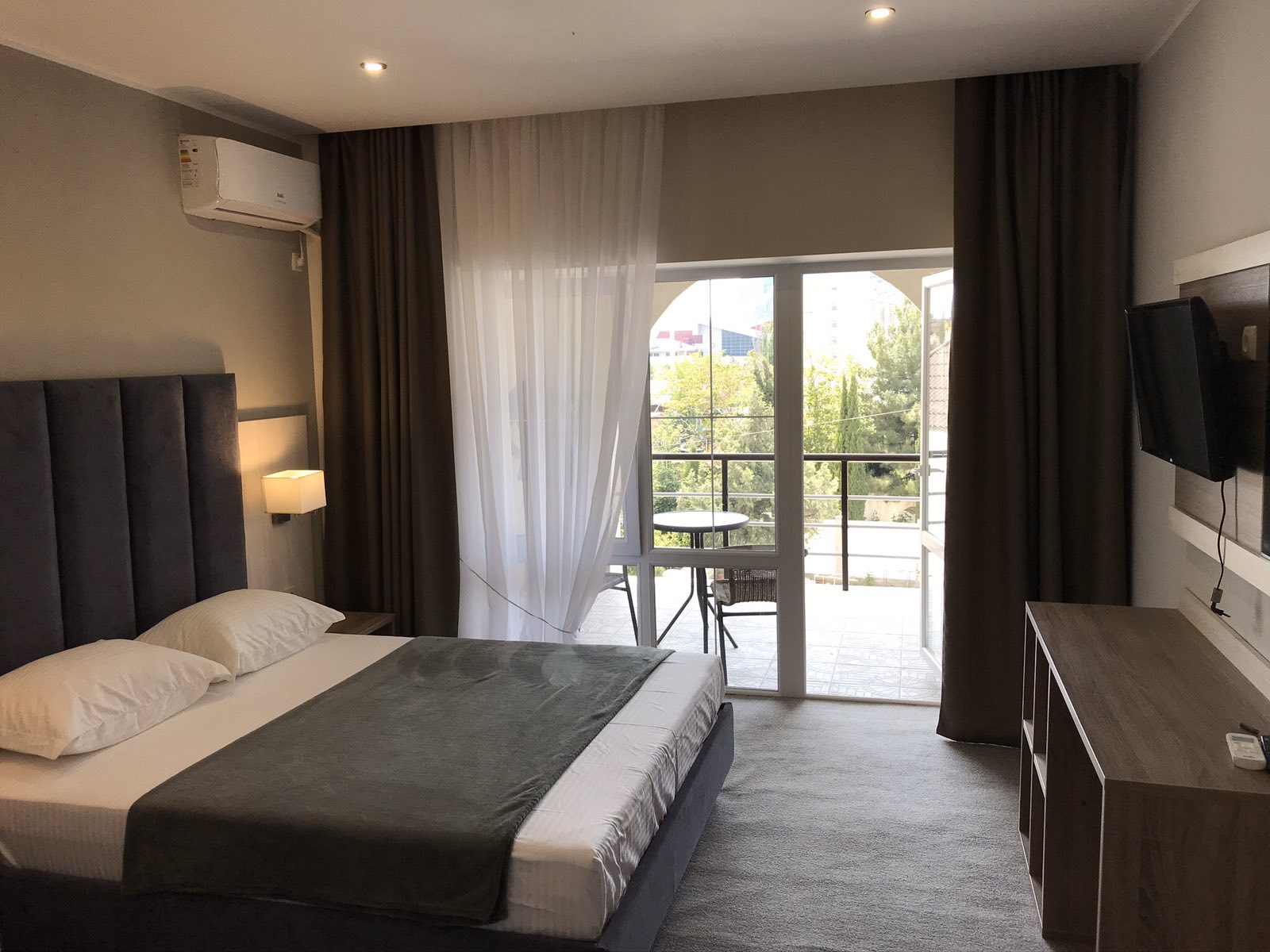 Фото Черноморофф