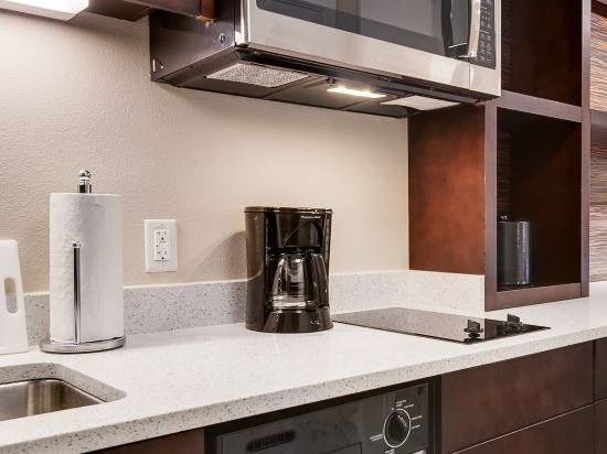 Фото TownePlace Suites by Marriott Tampa South