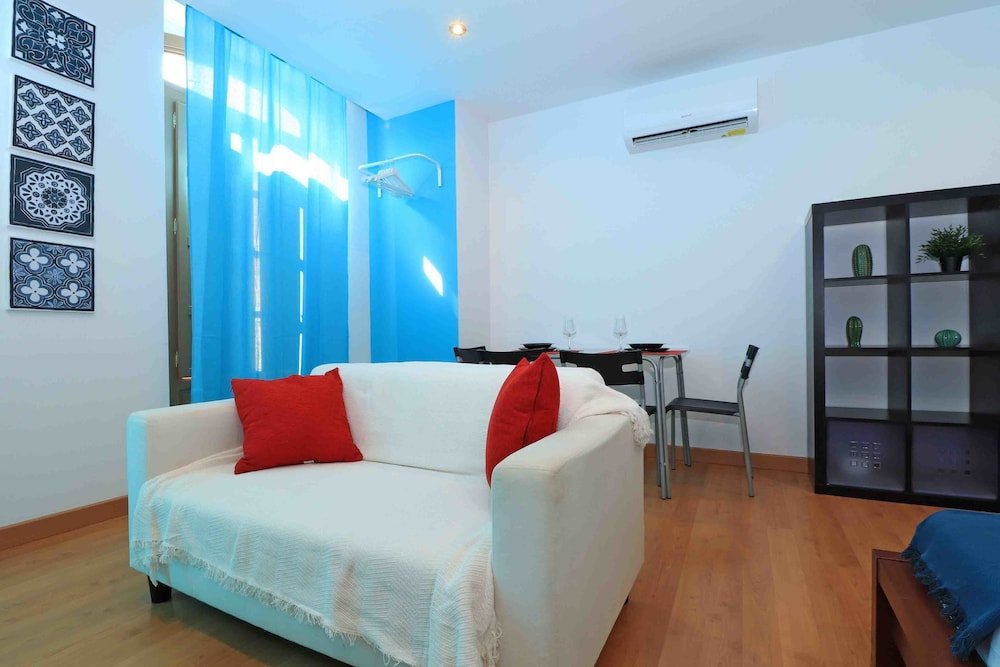 Фото Del Parque Flats Estudio Lagunillas