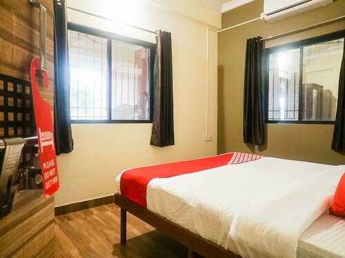 Oyo 13612 Pk Residency