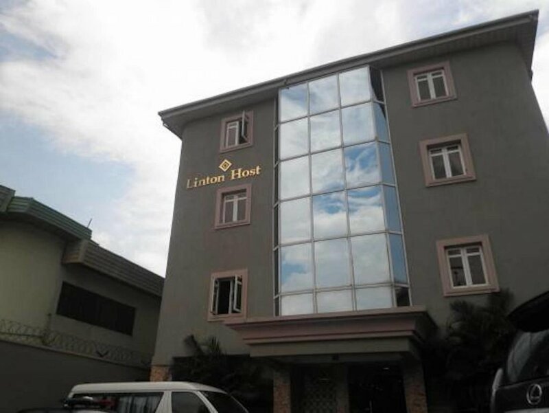 Гостиница Linton Host Hotel в Лагосе
