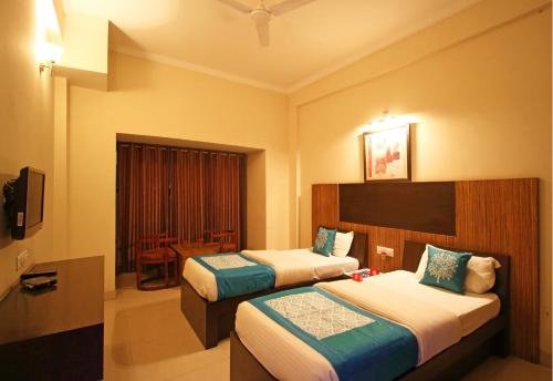 Фото Oyo 4754 Hotel Center Point