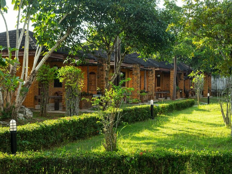 Гостиница Raks Thai Resort