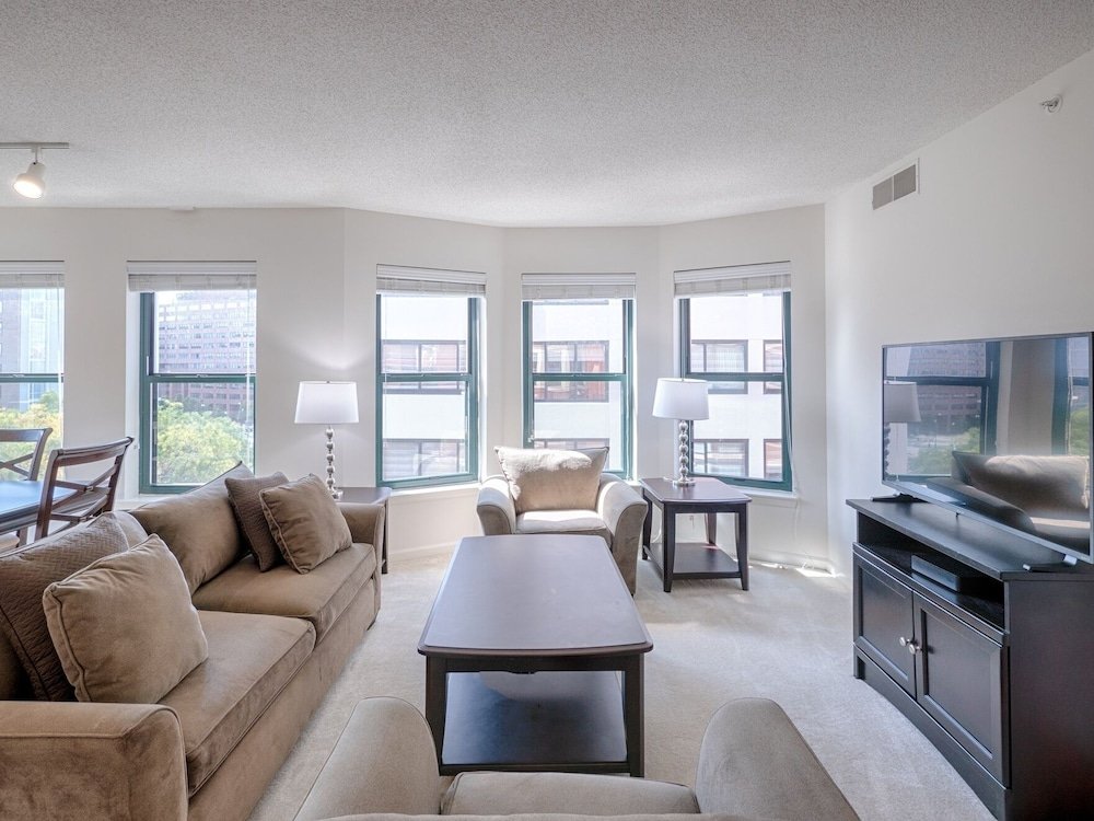 Фото Thomas Circle Apartments by Global