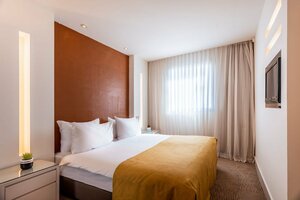 Ramada Hotel & Suites by Wyndham Netanya (Sderot Oved Ben Ami, 41), hotel
