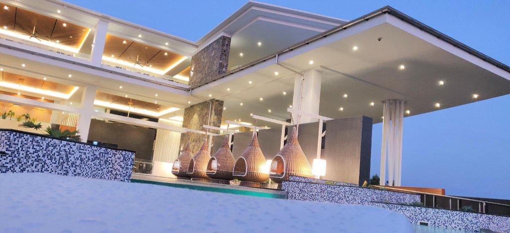 Фото Курортный отель Loloata Island Resort