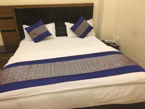 Фото Hotel Karan Residency