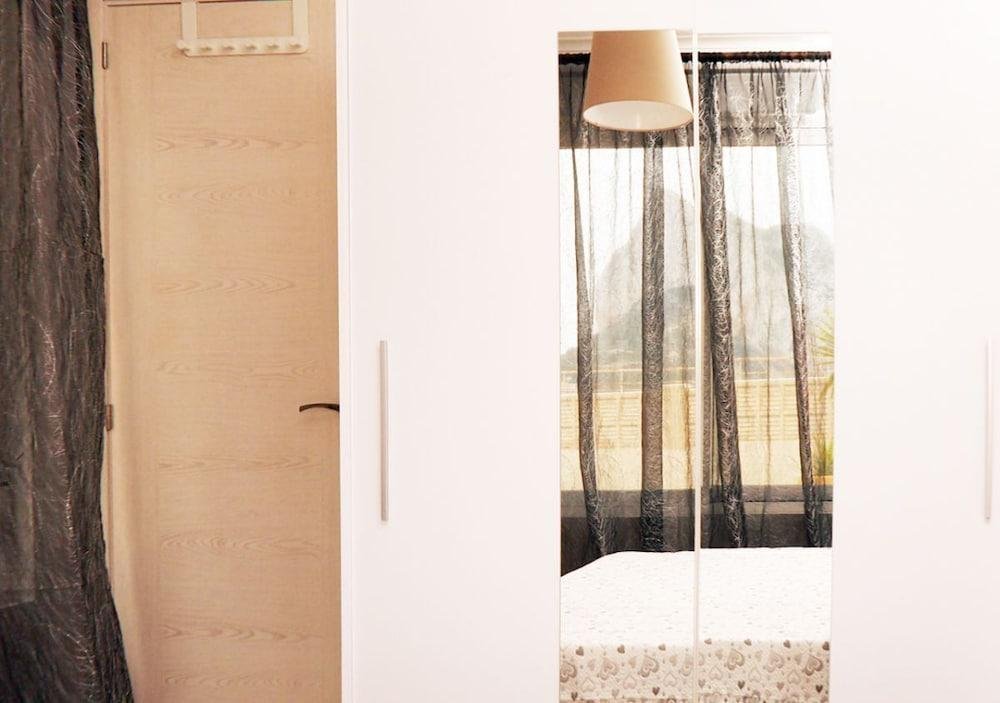 Фото Apartamentos Esmeralda Suites