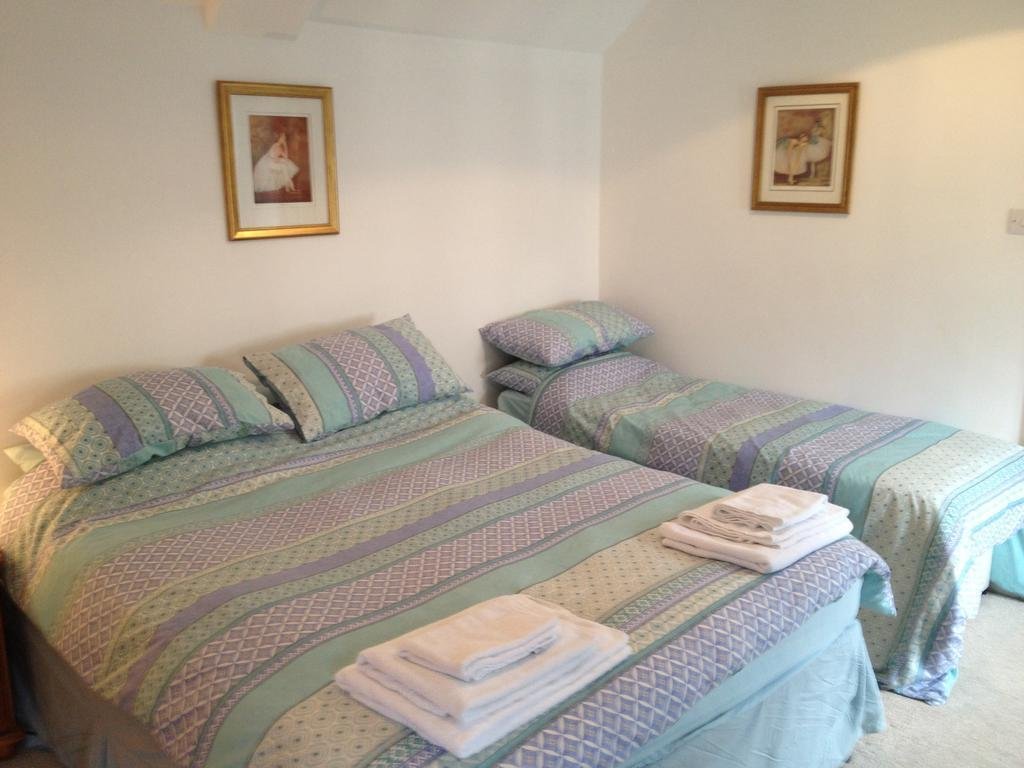 Фото Kings Arms Hotel