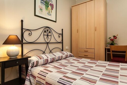 Гостиница Calabria в Каталонии