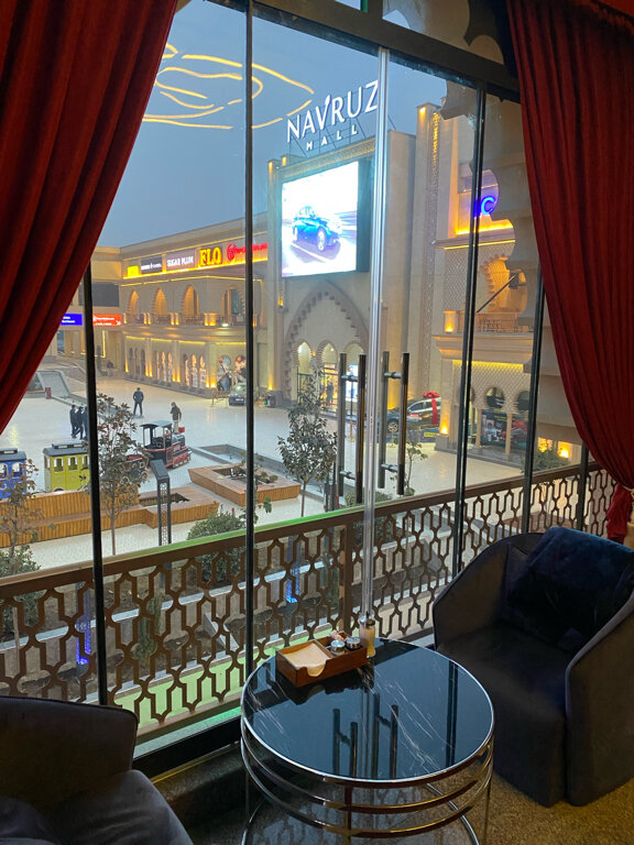 Savdo markazi Navruz Pavilioni, Andijon, foto