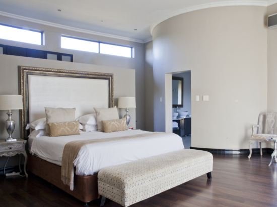 Фото Monomotapa Village at Legend Golf & Safari Resort