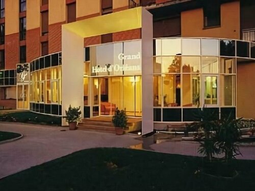 Внешний вид отеля Grand Hôtel d'Orleans в Альби, фото 2