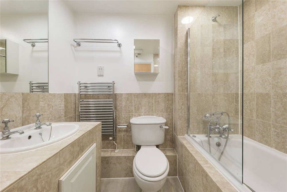 Фото Quiet Elegant 2 Beds 2 Bath Trafalgar Square