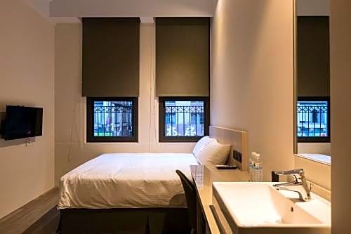 Фото Meander 1948 Hostel - Taipei Main Station