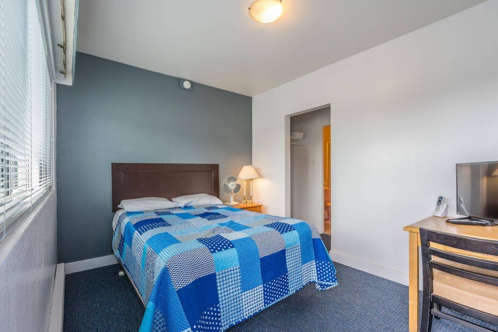 Фото Castaway Motel