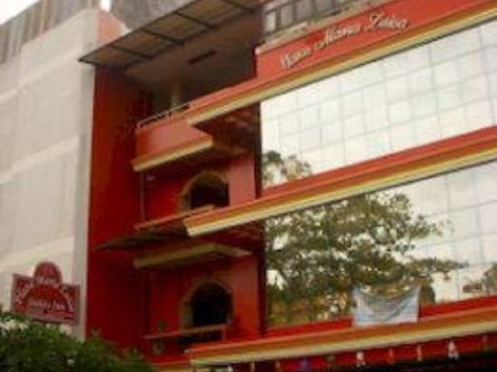 Фото Plaza Maria Luisa Suites Inn