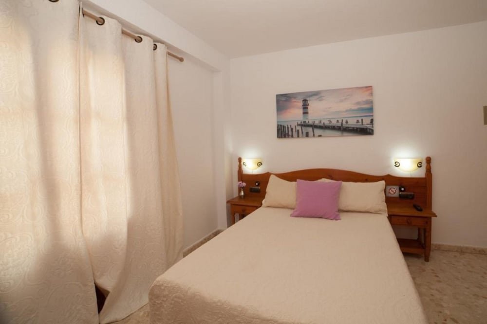 Фото Hostal Alborada