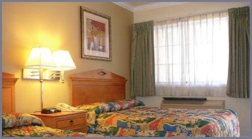 Фото Bay Bridge Inn