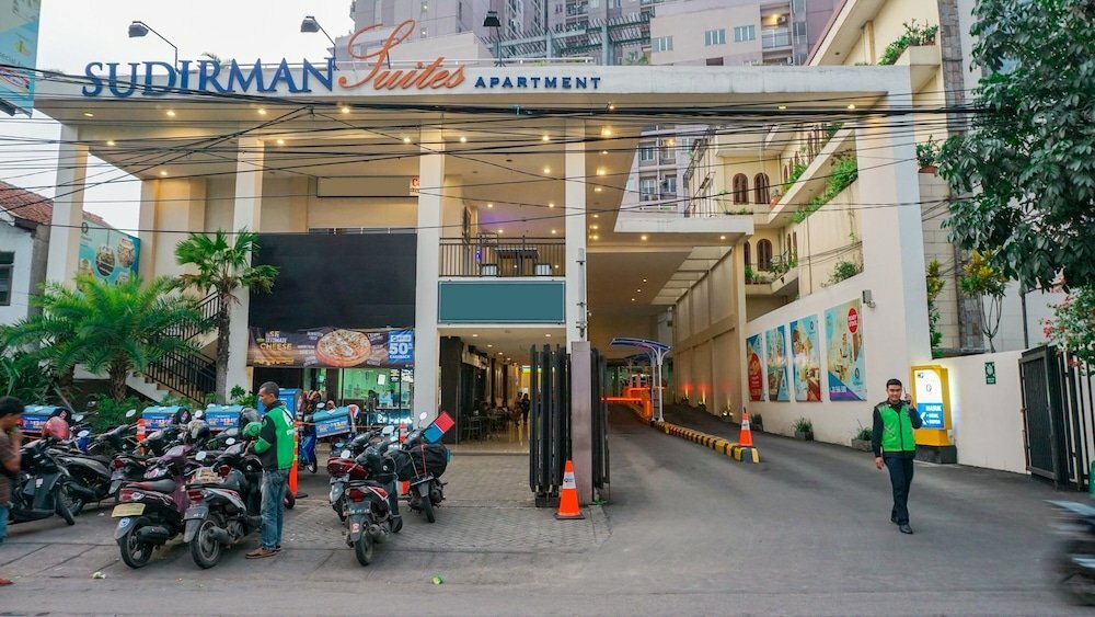 Hotel Compact Studio Room at Sudirman Suites Apartment, Bandung, photo