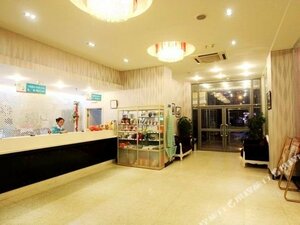 Гостиница Jinjiang Inn Qingdao Wusi Square Nanjing Road Metro Station
