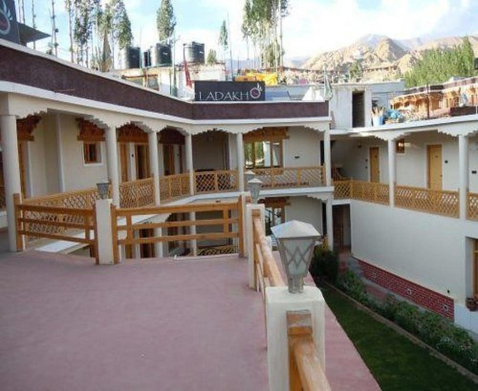 Фото Hotel Ladakh Inn