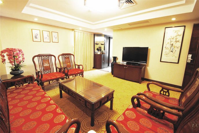 Фото Overseas Chinese Friendship Hotel