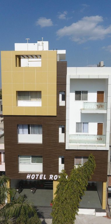 Фото отеля 1