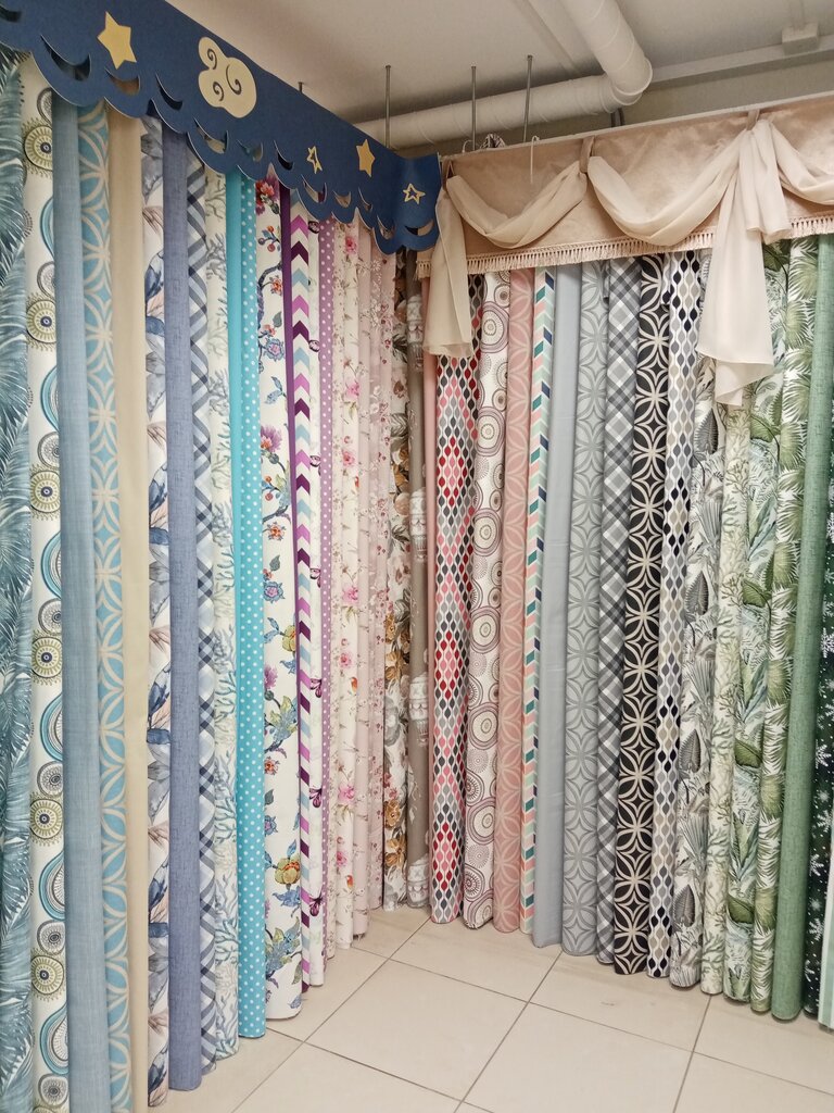متجر الأقمشة Salon shtor FlerArt ، ، صورة