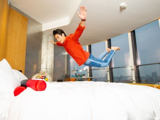 Фото W Shanghai  The Bund