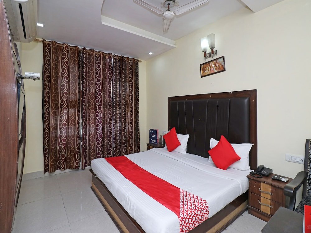 Фото Oyo 26602 Hotel Shubham