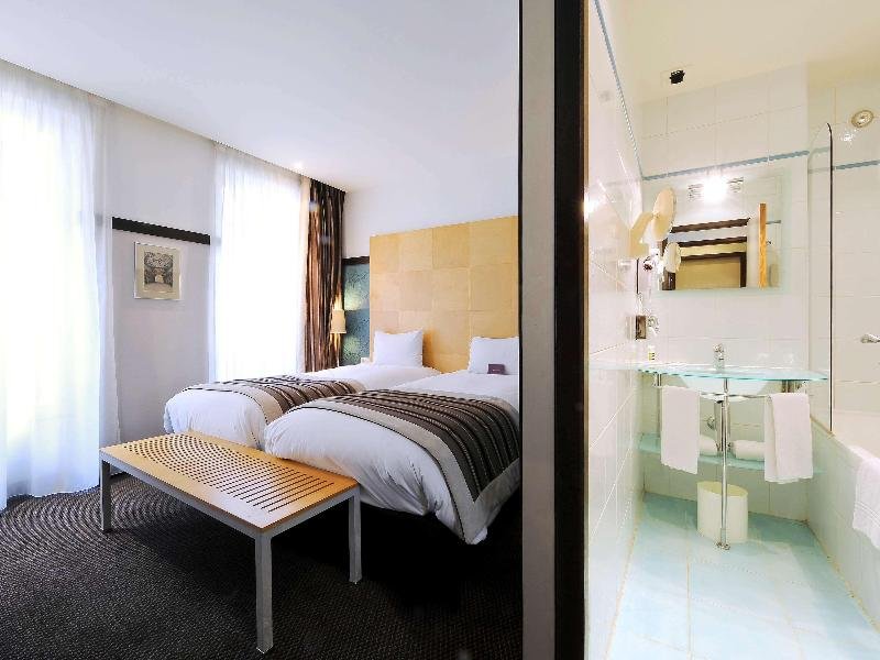 Фото Hotel Mercure Paris La Sorbonne Saint Germain des Pres