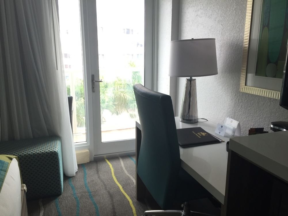 Фото Best Western Plus Oceanside Inn